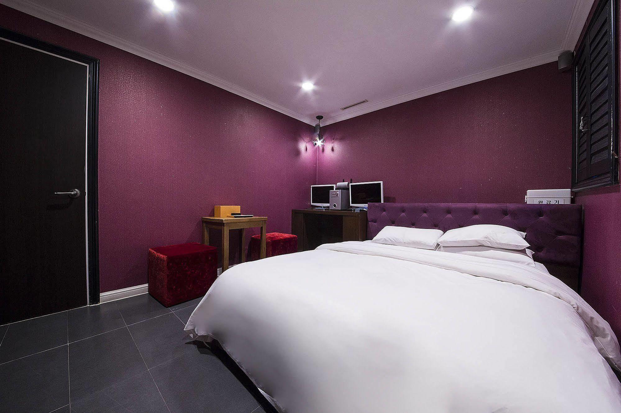 Hotel Tower Gimpo Buitenkant foto
