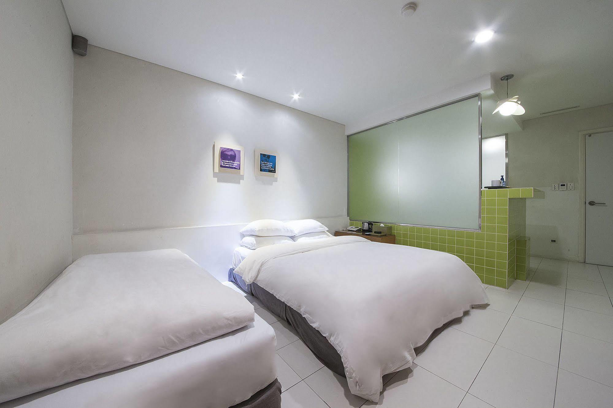 Hotel Tower Gimpo Buitenkant foto